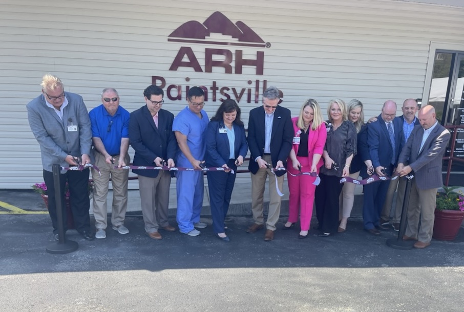 ARH Specialty Associates Clinic and Paintsville ARH Retail Pharmacy Ribbon Cutting
