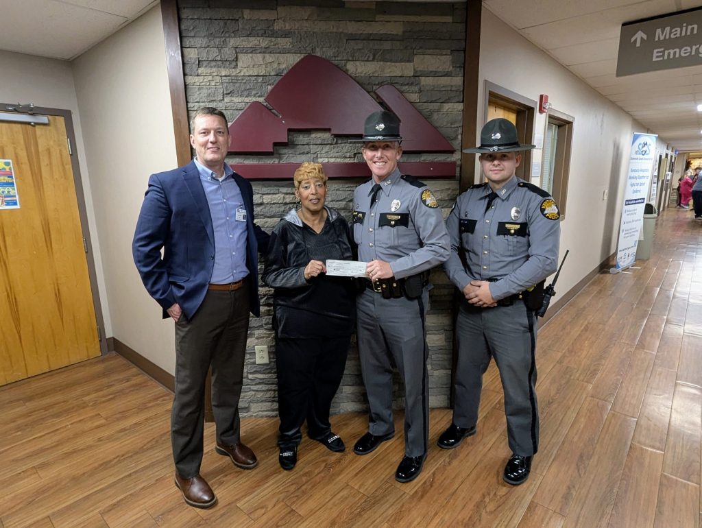 Harlan ARH - KSP Shop with a Trooper